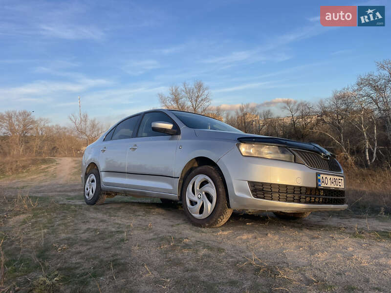 Лифтбек Skoda Rapid 2014 в Днепре