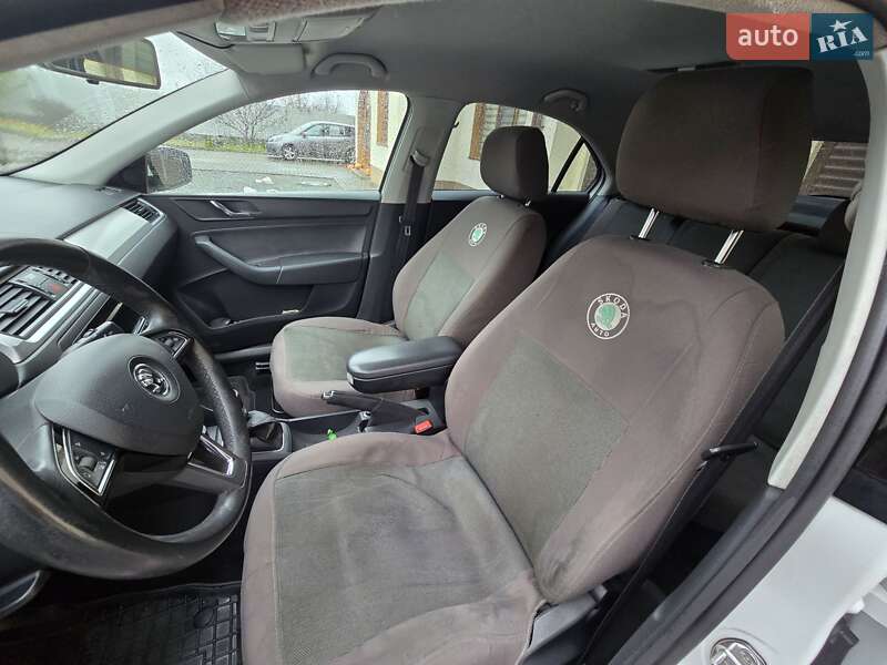 Ліфтбек Skoda Rapid 2013 в Хмельницькому