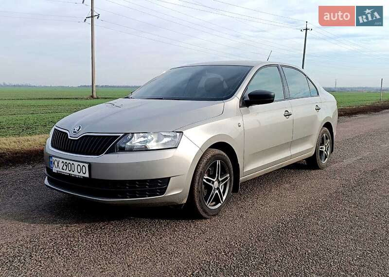 Лифтбек Skoda Rapid 2013 в Кегичевке