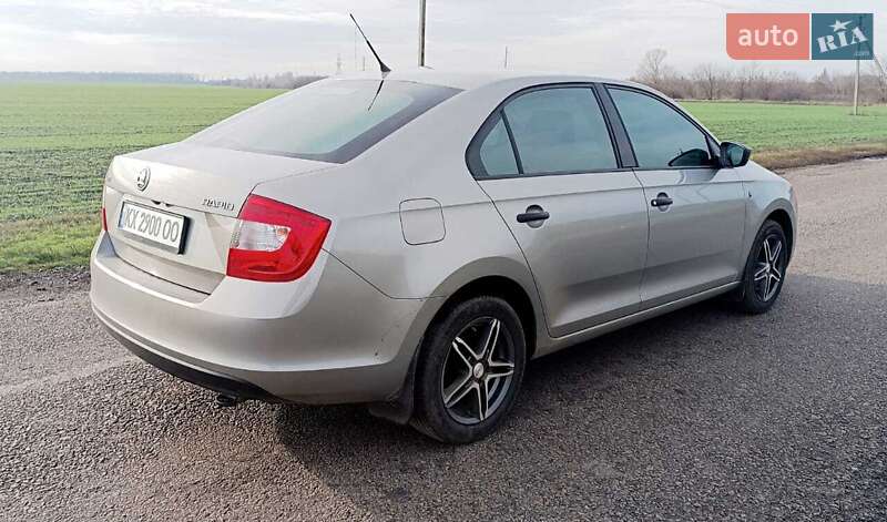 Лифтбек Skoda Rapid 2013 в Кегичевке