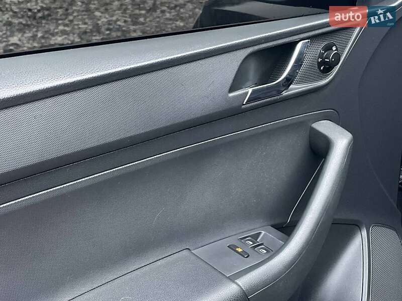 Ліфтбек Skoda Rapid 2013 в Києві фото 24 Ліфтбек Skoda Rapid 2013 в Києві