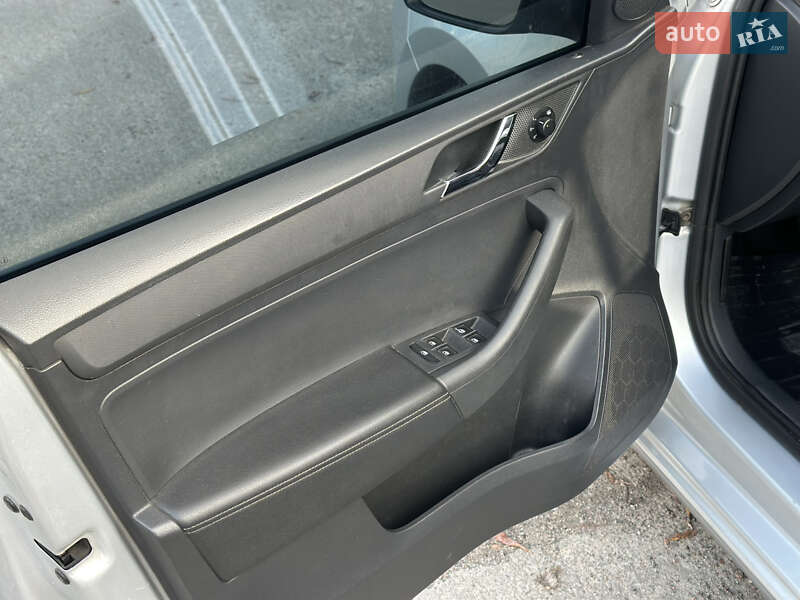 Лифтбек Skoda Rapid 2016 в Киеве фото 18 Лифтбек Skoda Rapid 2016 в Киеве