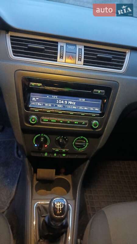 Лифтбек Skoda Rapid 2015 в Тернополе фото 57 Лифтбек Skoda Rapid 2015 в Тернополе