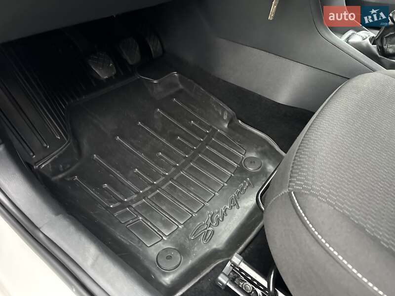 Лифтбек Skoda Rapid 2013 в Белой Церкви фото 16 Лифтбек Skoda Rapid 2013 в Белой Церкви