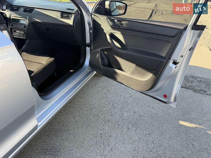 Ліфтбек Skoda Rapid 2012 в Ужгороді