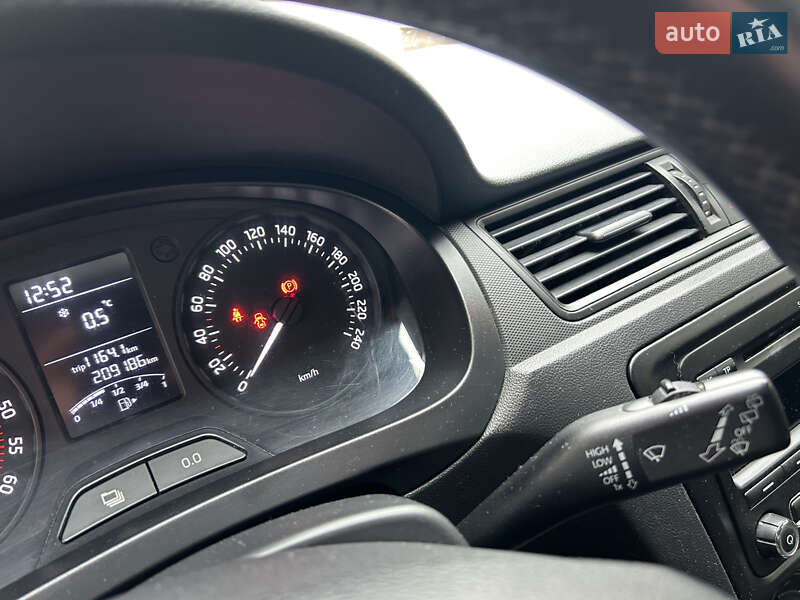 Лифтбек Skoda Rapid 2013 в Тячеве