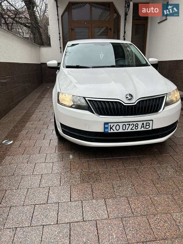 Лифтбек Skoda Rapid 2013 в Тячеве