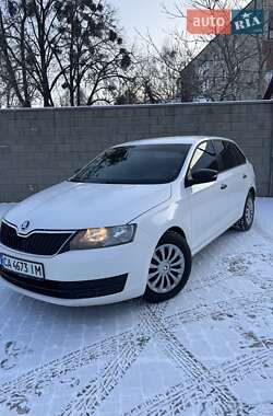 Хетчбек Skoda Rapid 2015 в Гадячі