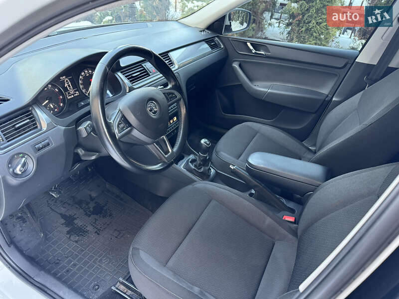 Хэтчбек Skoda Rapid 2014 в Днепре фото 17 Хэтчбек Skoda Rapid 2014 в Днепре