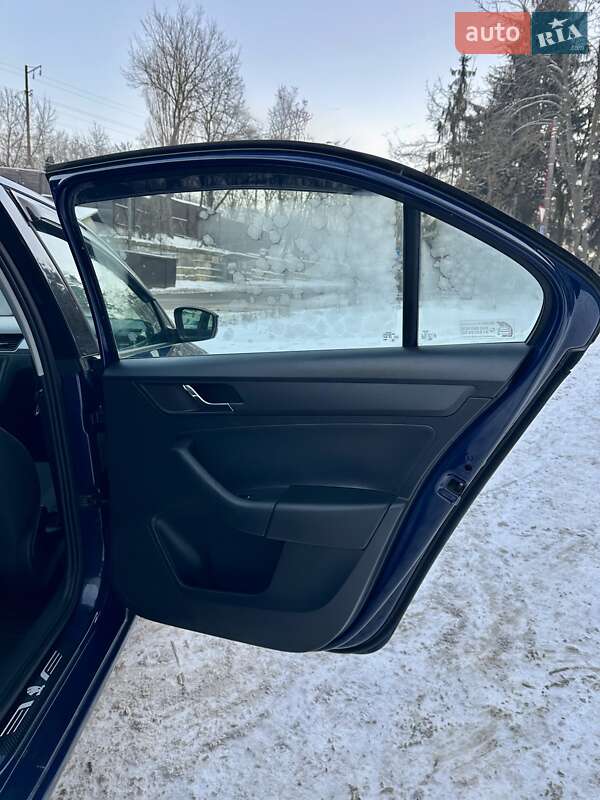 Лифтбек Skoda Rapid 2015 в Виннице фото 31 Лифтбек Skoda Rapid 2015 в Виннице