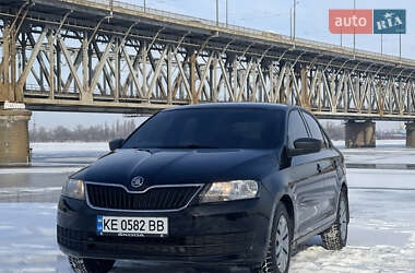 Лифтбек Skoda Rapid 2014 в Днепре