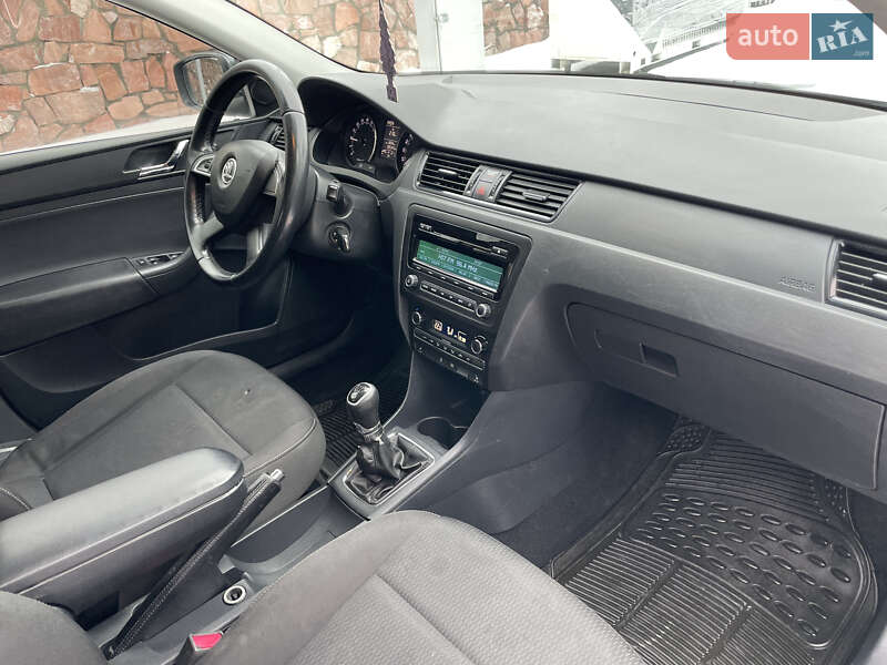 Лифтбек Skoda Rapid 2013 в Киеве фото 24 Лифтбек Skoda Rapid 2013 в Киеве