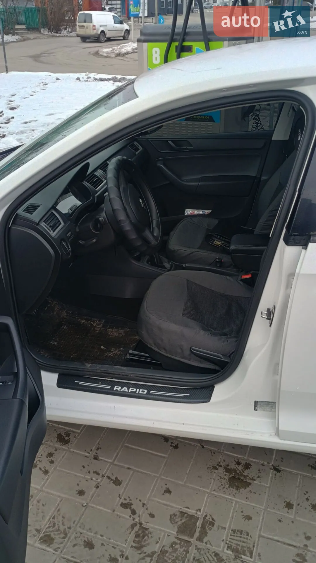 Skoda Rapid 2016 VIN TMBAC2NH0GB100488 фото оголошення 4 з 9