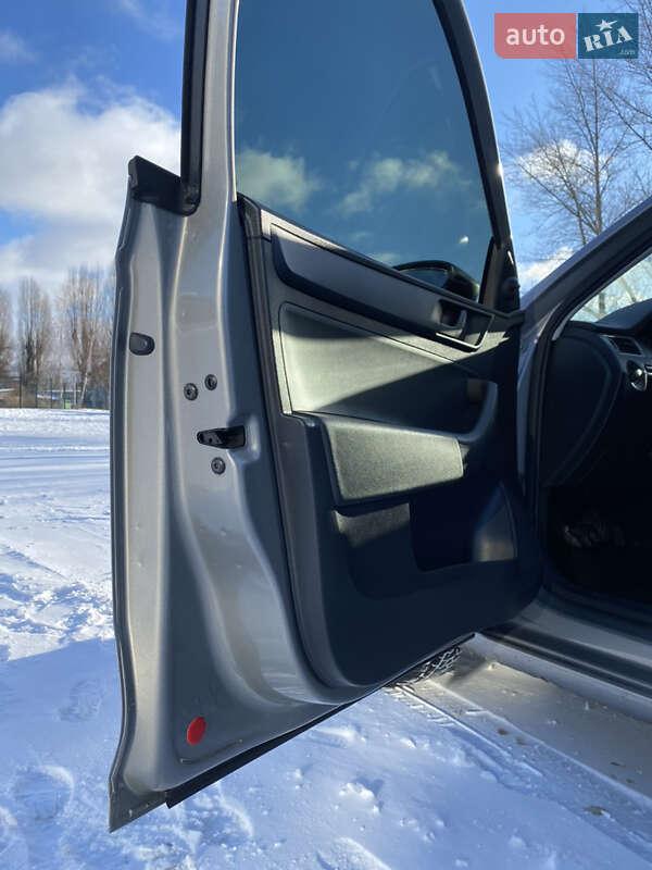 Хэтчбек Skoda Rapid 2014 в Чернигове фото 16 Хэтчбек Skoda Rapid 2014 в Чернигове