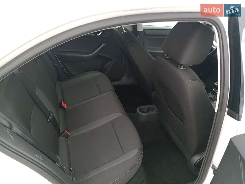 Лифтбек Skoda Rapid 2014 в Виннице