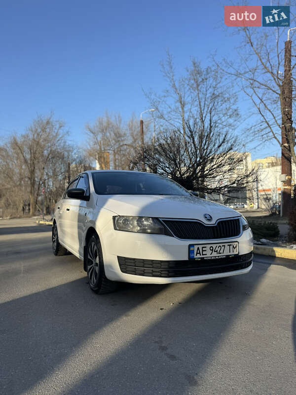 Лифтбек Skoda Rapid 2013 в Днепре