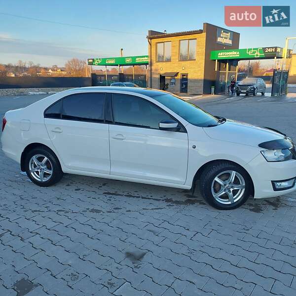 Лифтбек Skoda Rapid 2013 в Тернополе