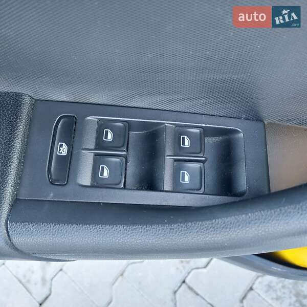 Лифтбек Skoda Rapid 2013 в Тернополе