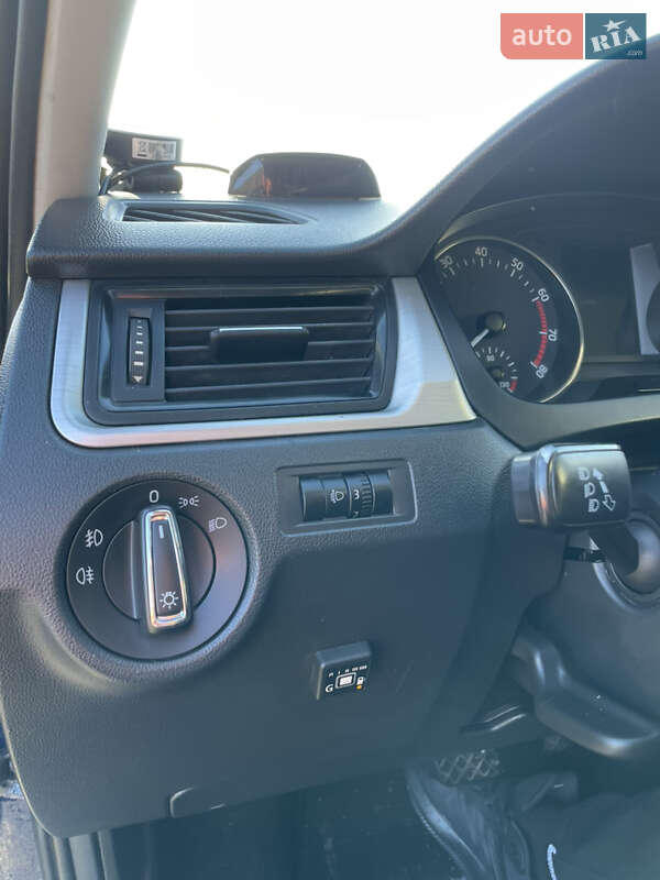 Ліфтбек Skoda Rapid 2015 в Києві