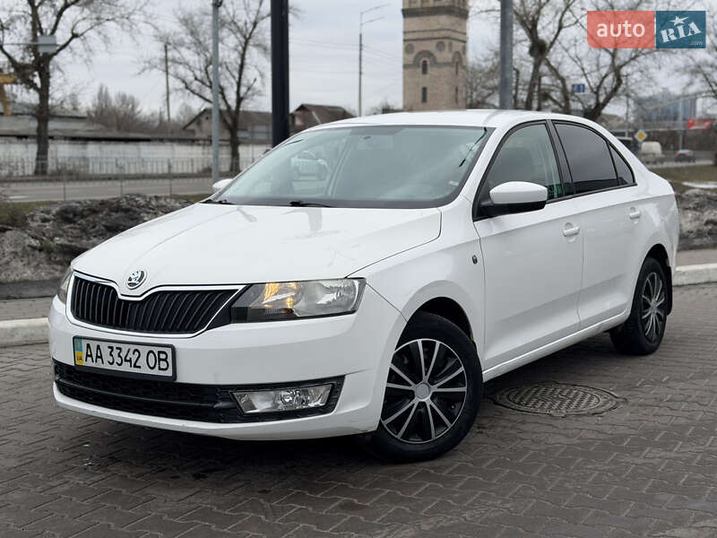 Лифтбек Skoda Rapid 2013 в Киеве
