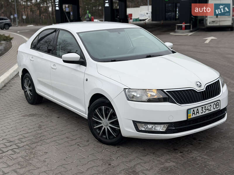 Лифтбек Skoda Rapid 2013 в Киеве