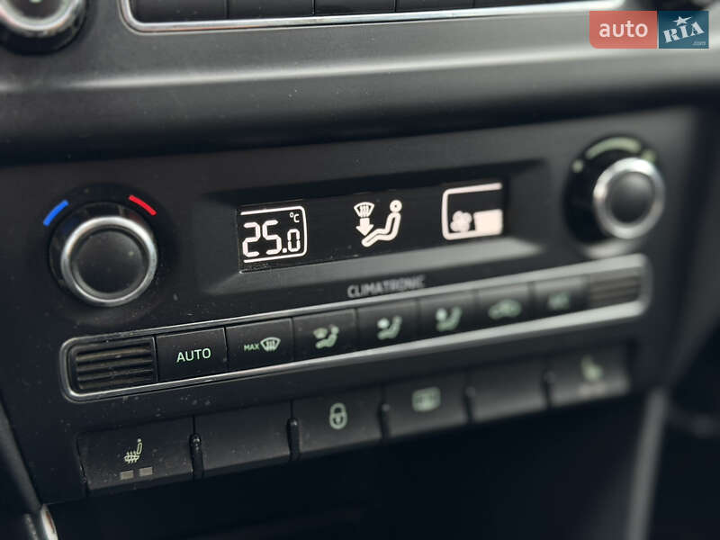 Лифтбек Skoda Rapid 2013 в Киеве