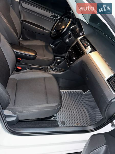 Лифтбек Skoda Rapid 2013 в Кременчуге