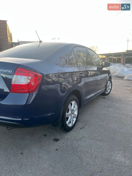 Лифтбек Skoda Rapid 2015 в Киеве