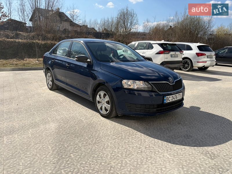 Лифтбек Skoda Rapid 2015 в Новояворовске