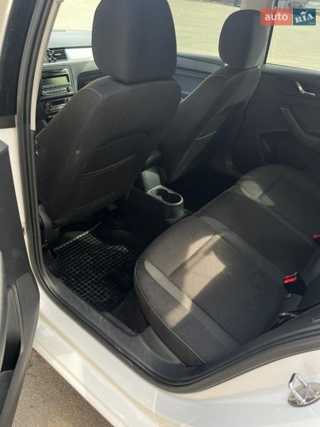 Лифтбек Skoda Rapid 2013 в Кропивницком фото 12 Лифтбек Skoda Rapid 2013 в Кропивницком