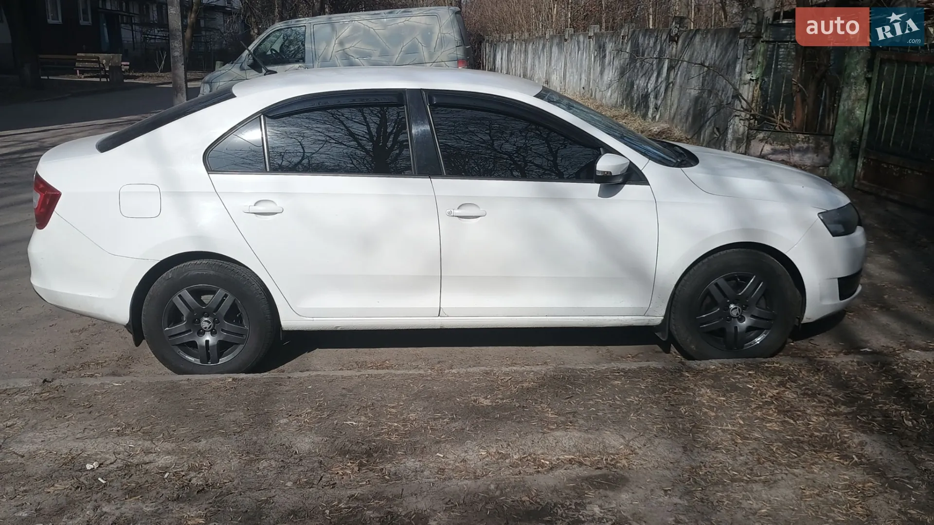Skoda Rapid 2016 VIN TMBAC2NH0GB100488 фото оголошення 5 з 9