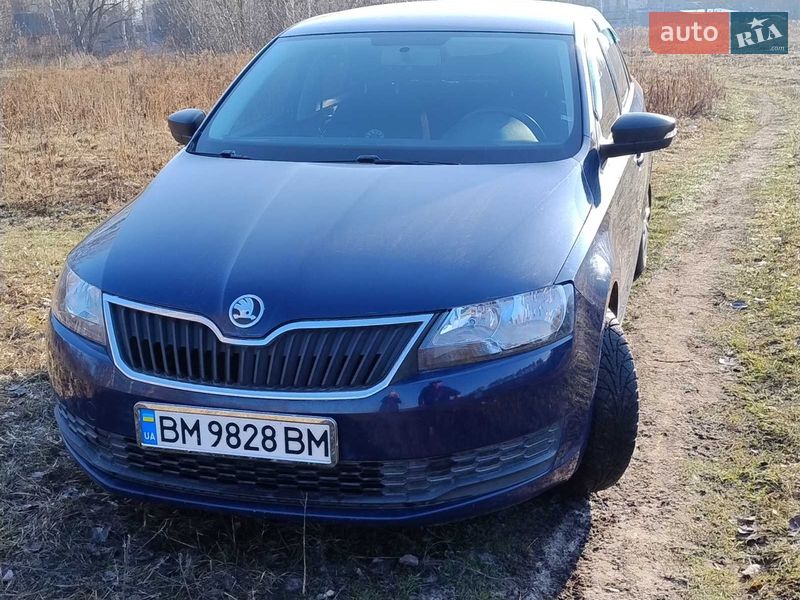 Лифтбек Skoda Rapid 2017 в Ромнах