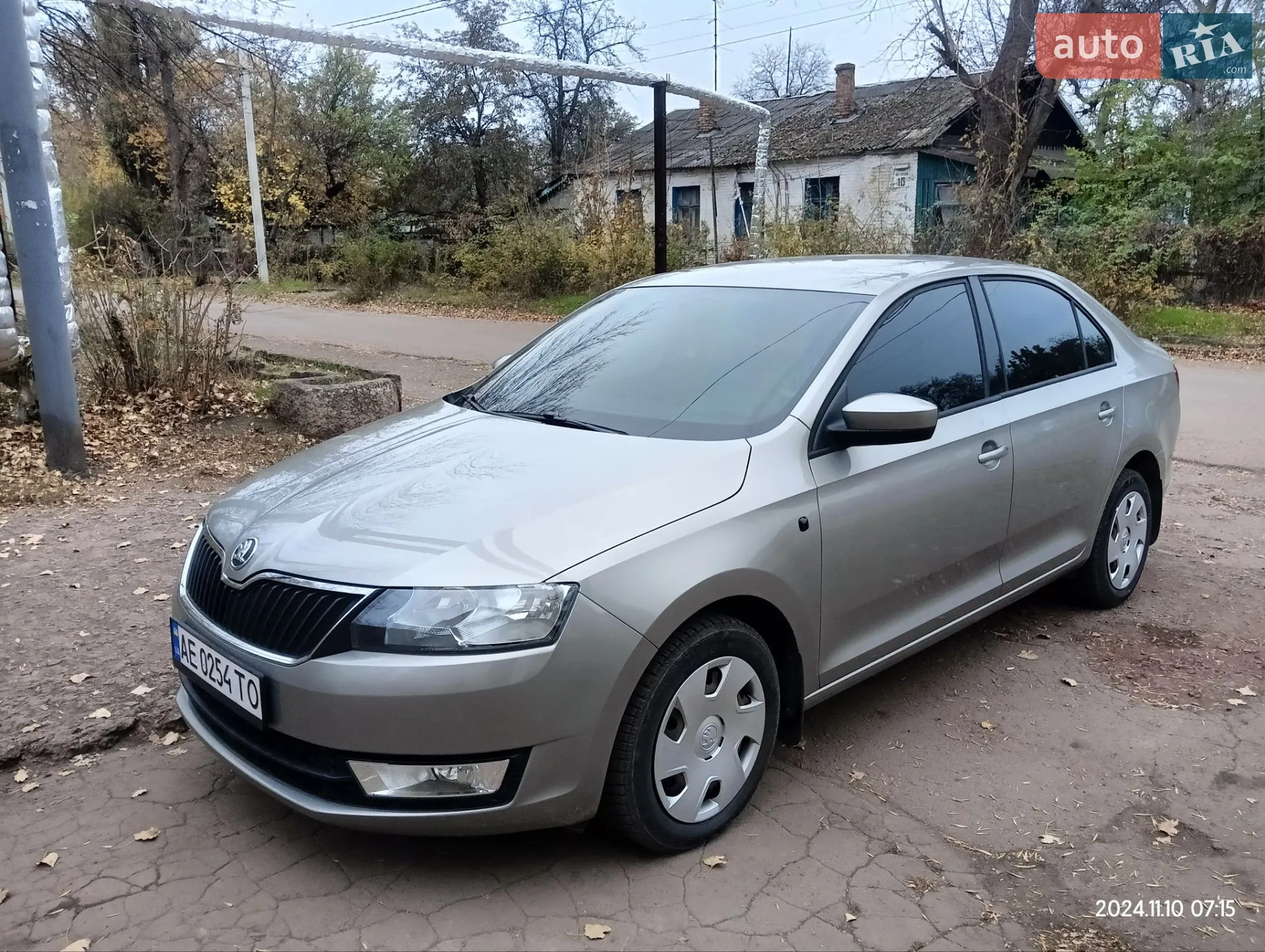 2013 Skoda Rapid - мініатюра 2