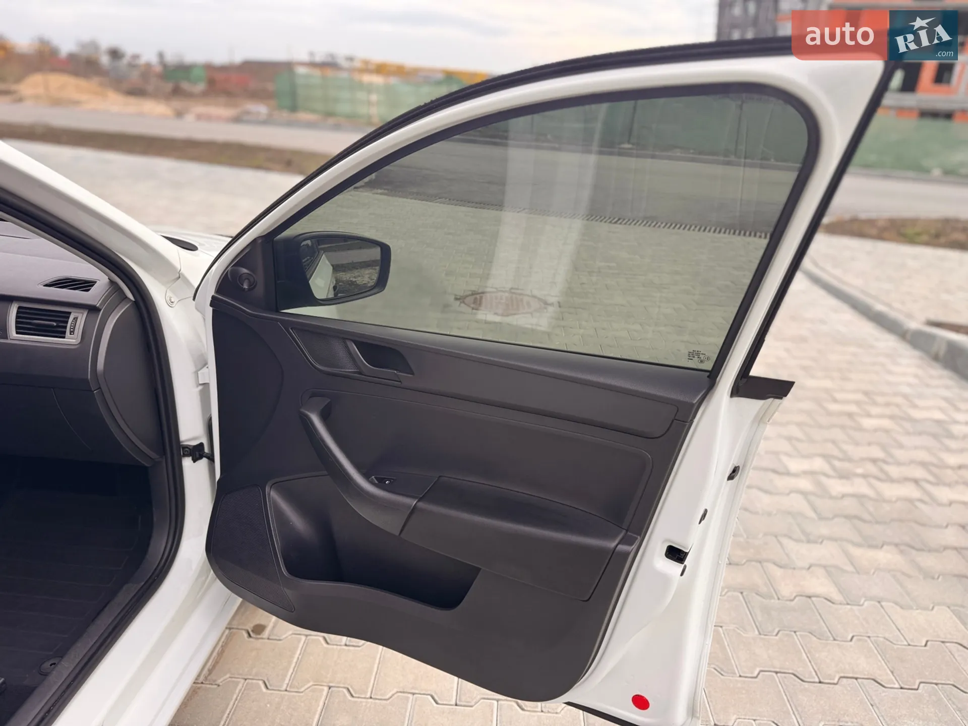 2014 Skoda Rapid - мініатюра 42
