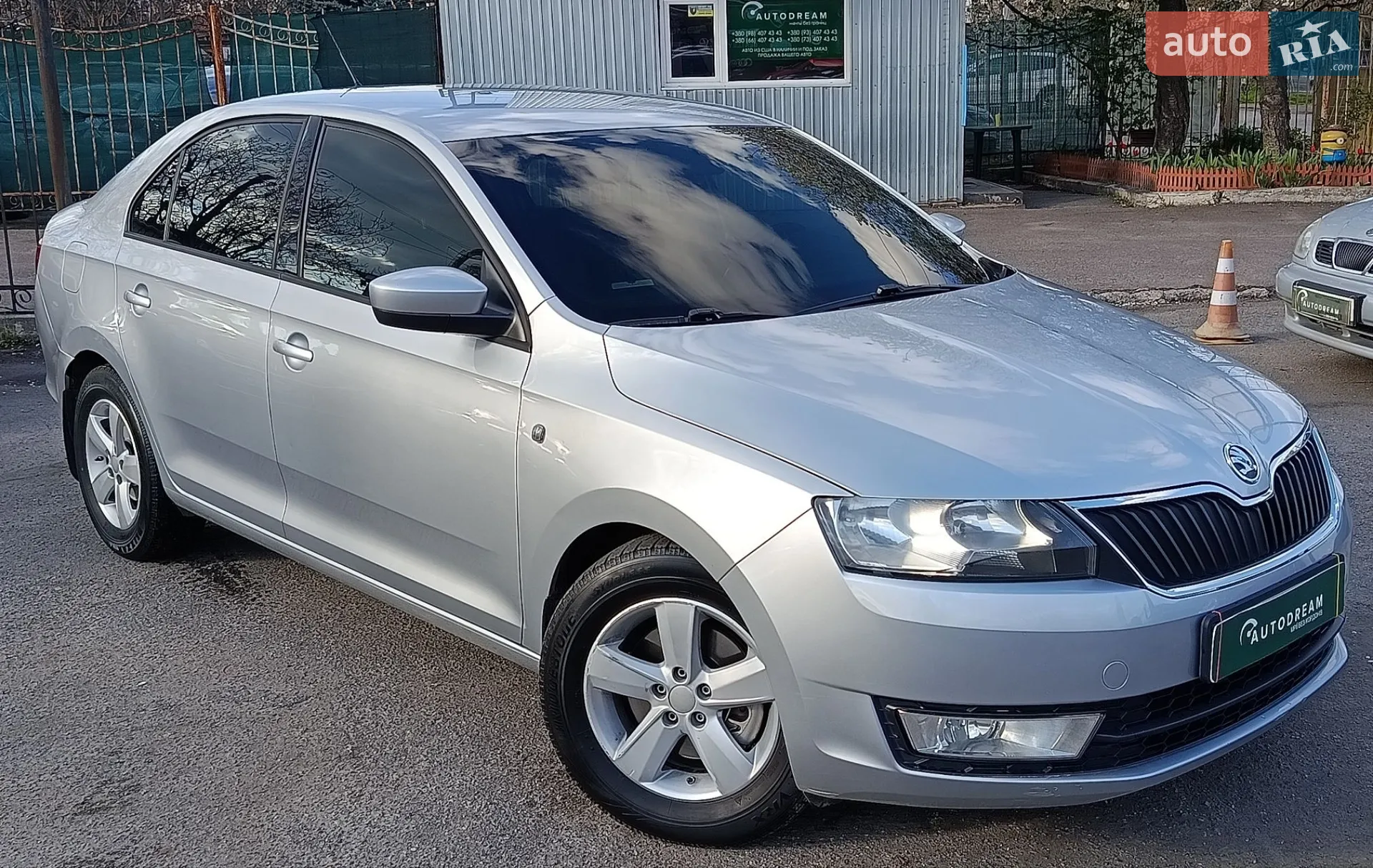 2013 Skoda Rapid - мініатюра 2