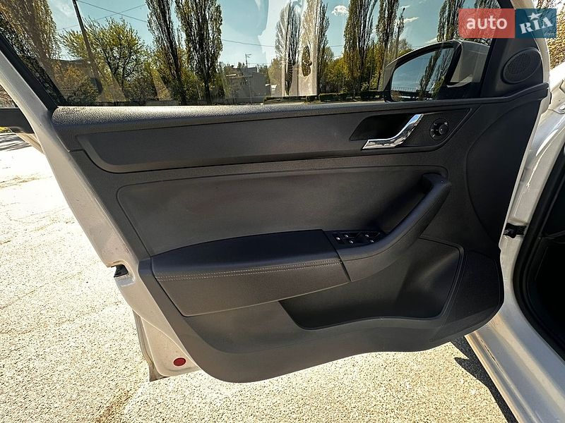 Хэтчбек Skoda Rapid 2016 в Киеве