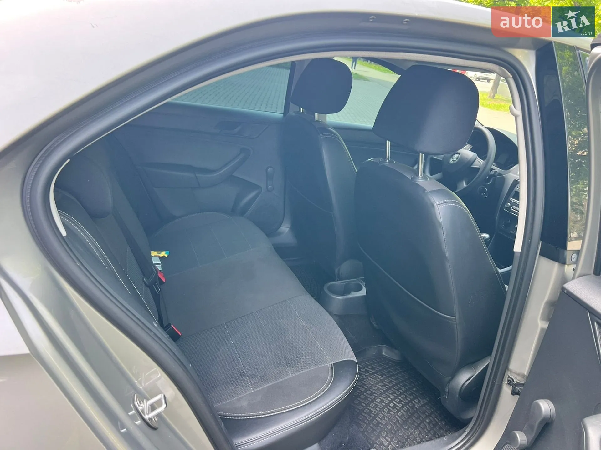 2013 Skoda Rapid - мініатюра 11