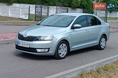 Лифтбек Skoda Rapid 2013 в Сарнах