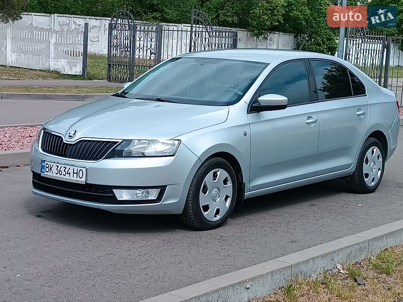 Лифтбек Skoda Rapid 2013 в Сарнах