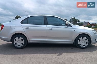 Лифтбек Skoda Rapid 2013 в Сарнах