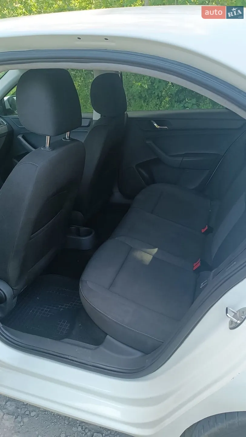 2013 Skoda Rapid - мініатюра 7
