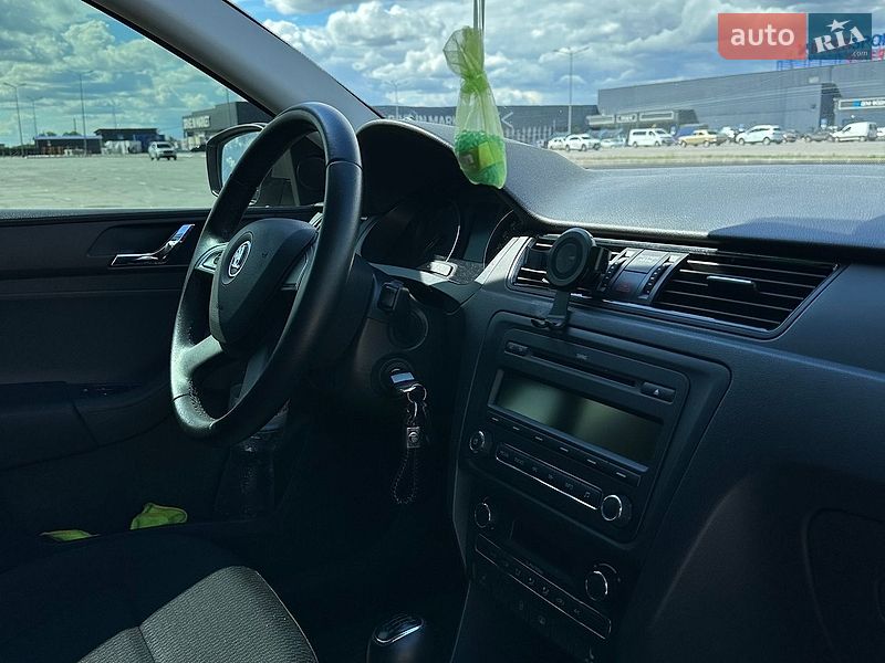 Хэтчбек Skoda Rapid 2013 в Днепре