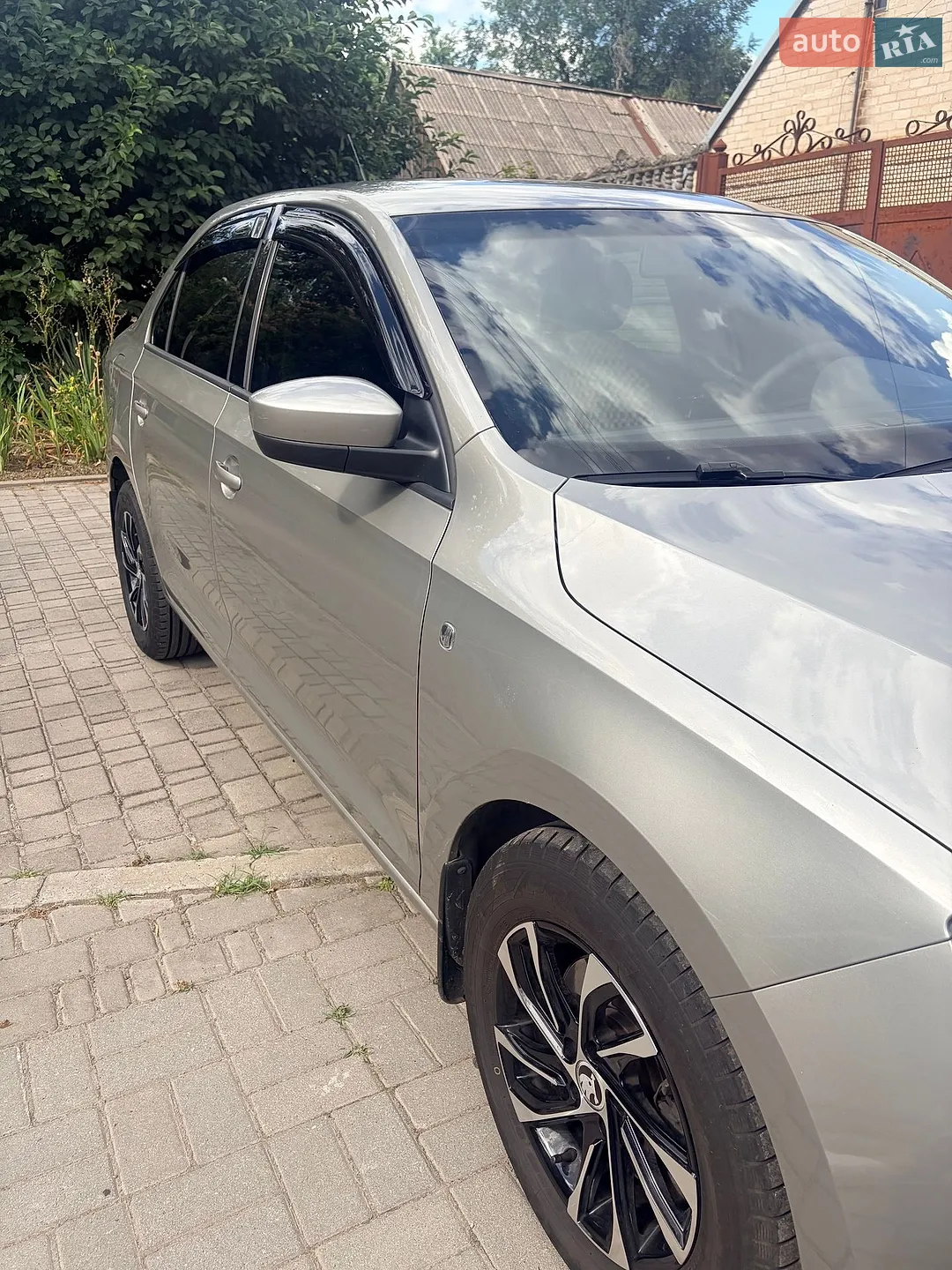 2013 Skoda Rapid - мініатюра 2