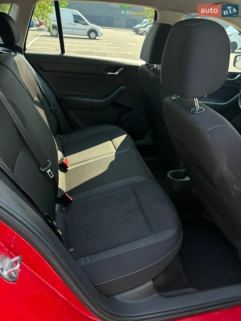 2015 Skoda Rapid - мініатюра 16