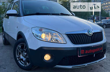 Минивэн Skoda Roomster Scout 2012 в Сумах