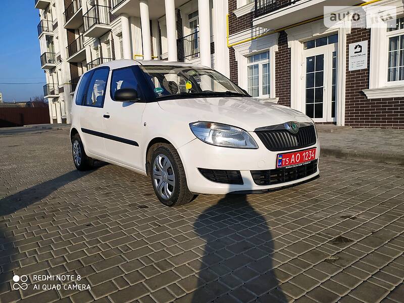 Минивэн Skoda Roomster 2011 в Луцке