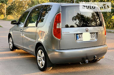 Минивэн Skoda Roomster 2013 в 