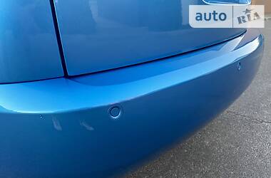 Хетчбек Skoda Roomster 2010 в 