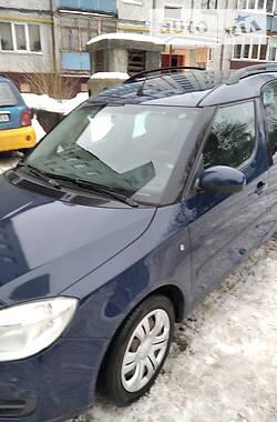 Минивэн Skoda Roomster 2009 в Житомире