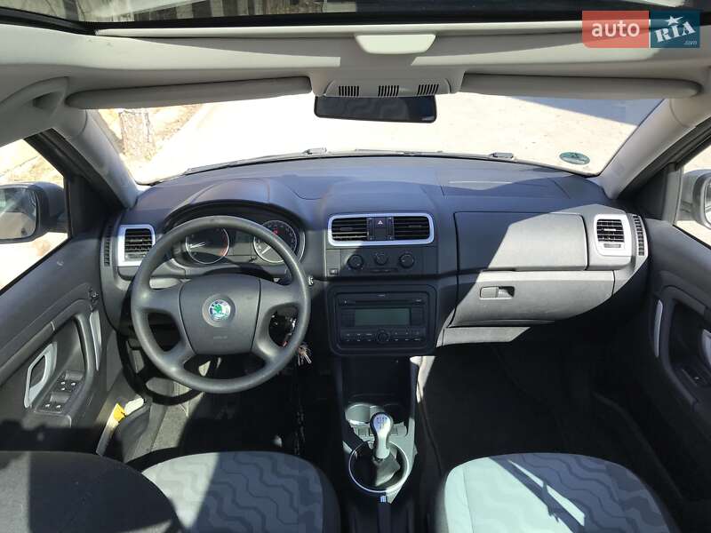 Микровэн Skoda Roomster 2009 в Ровно